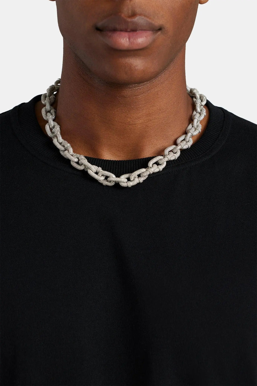 Pavé Link Chain