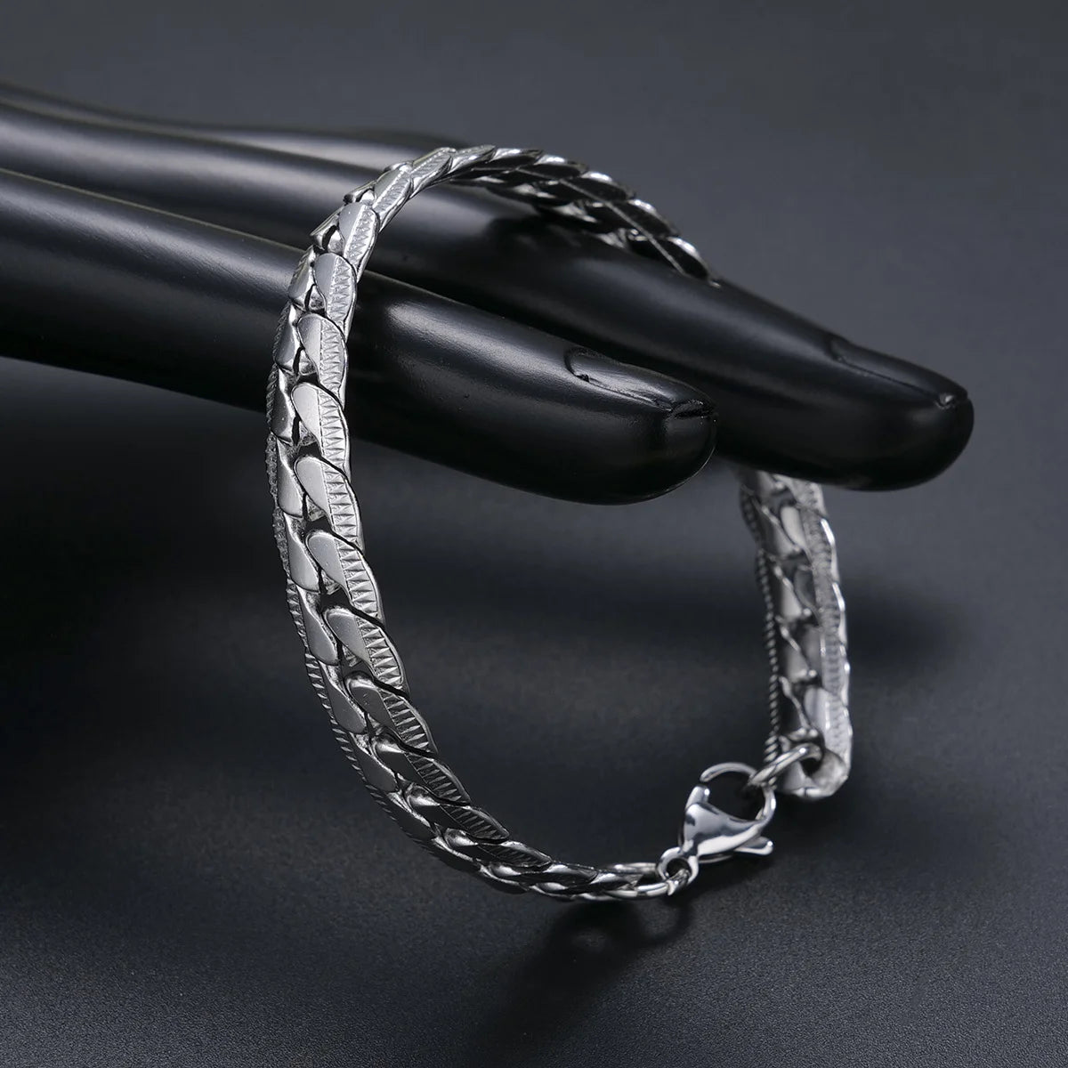 Trendy Cuban Chain Bracelet