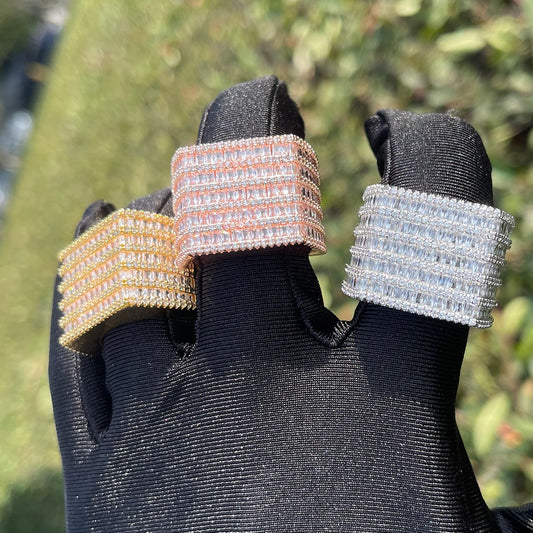 Diamond rows ring

