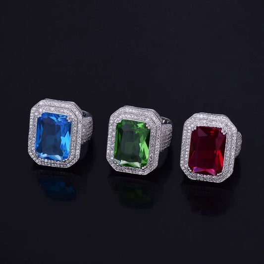 Emerald stone ring

